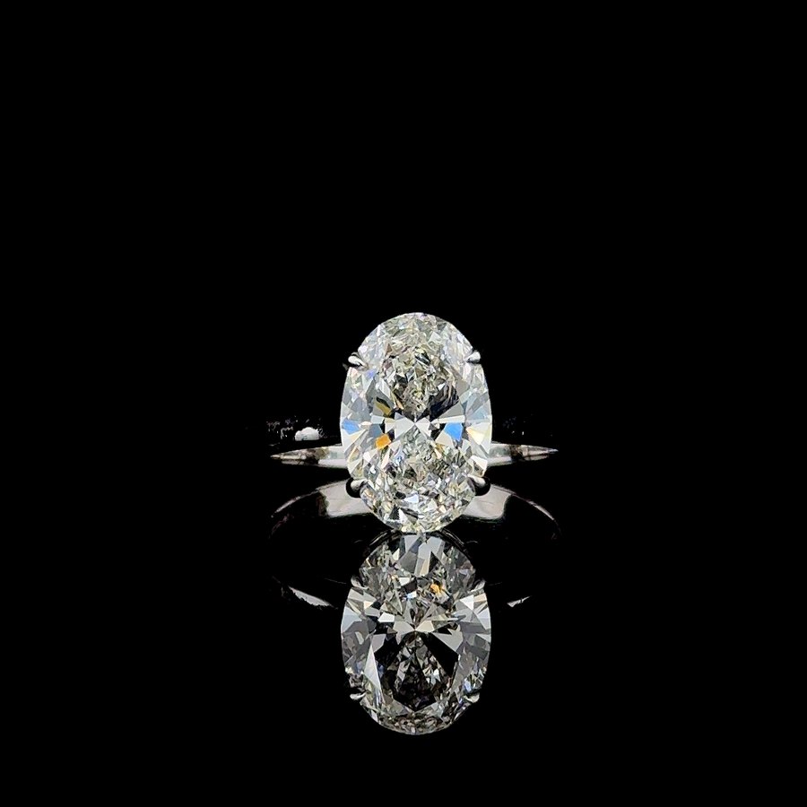 Oval Solitaire Ring — lab-grown diamond