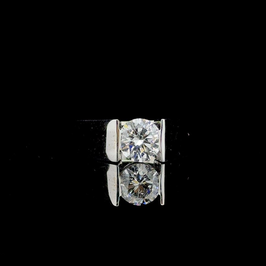 Men's Bar-Set Solitaire — lab-grown diamond